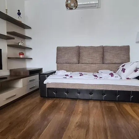 Apartament Mirubias * Braşov